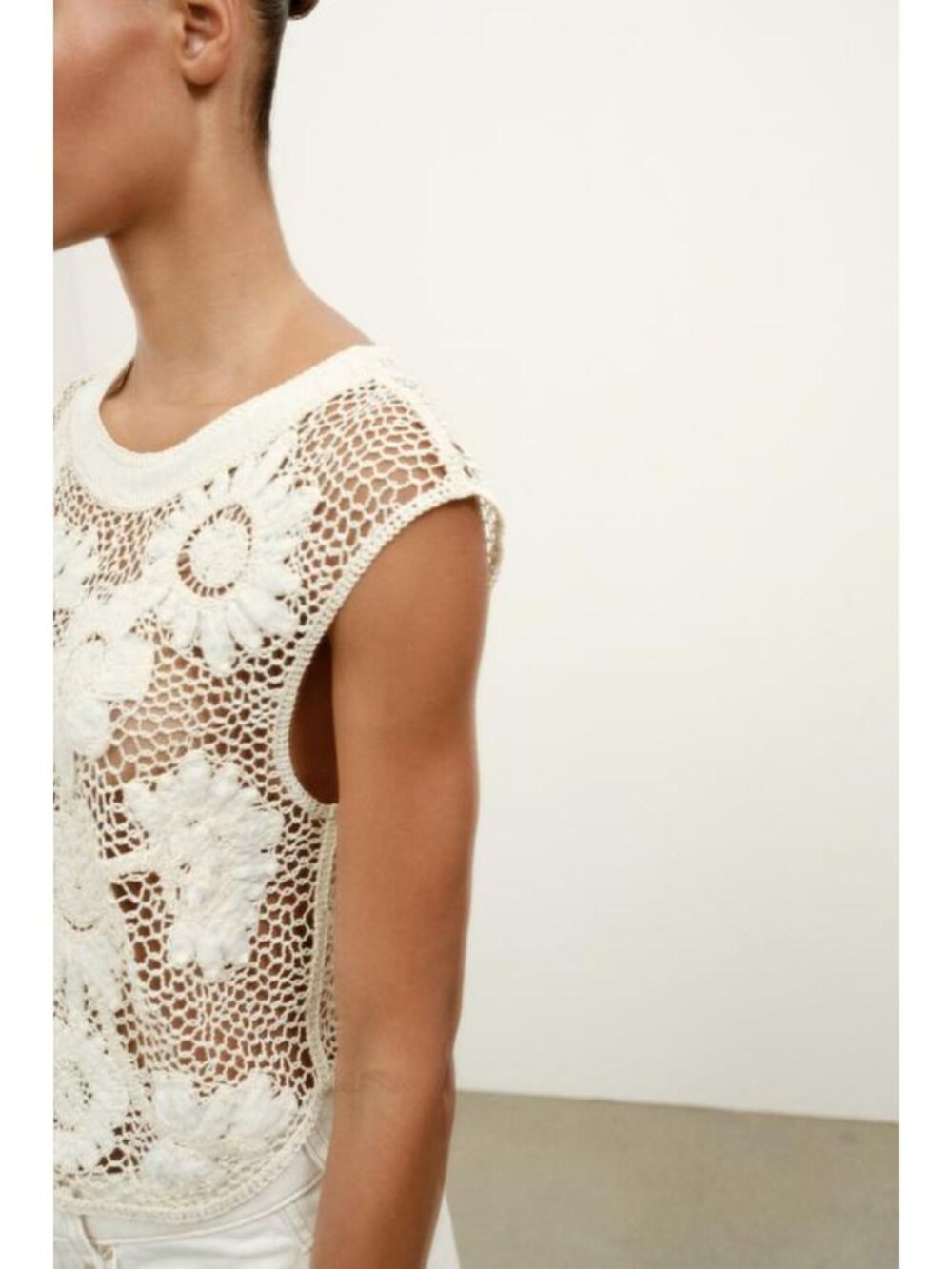 ZARA CROCHET FLORAL TOP - Picture 4 of 10